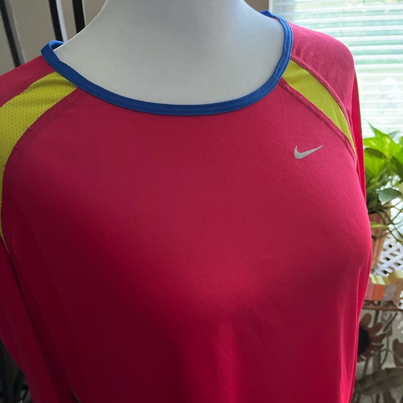 NIKE DRI FIT PRE-LOVED AUTHENTIC MULTI-COLOR MESH LONG SLEEVES CREW-NECK TOP - Picture 5 of 15